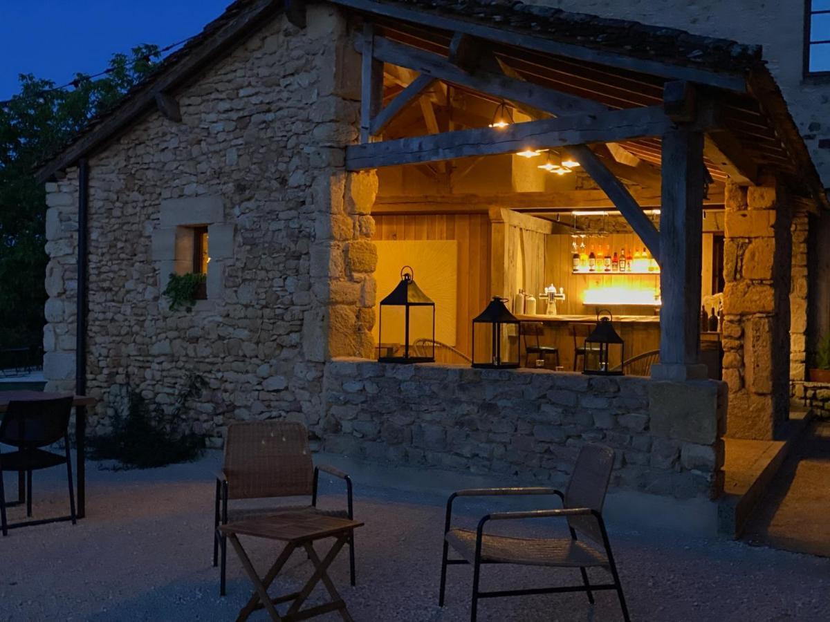 Domaine De Cazal - Chambres D'Hotes Avec Piscine Au Coeur De 26 Hectares De Nature Preservee Сен-Сіпріян Екстер'єр фото