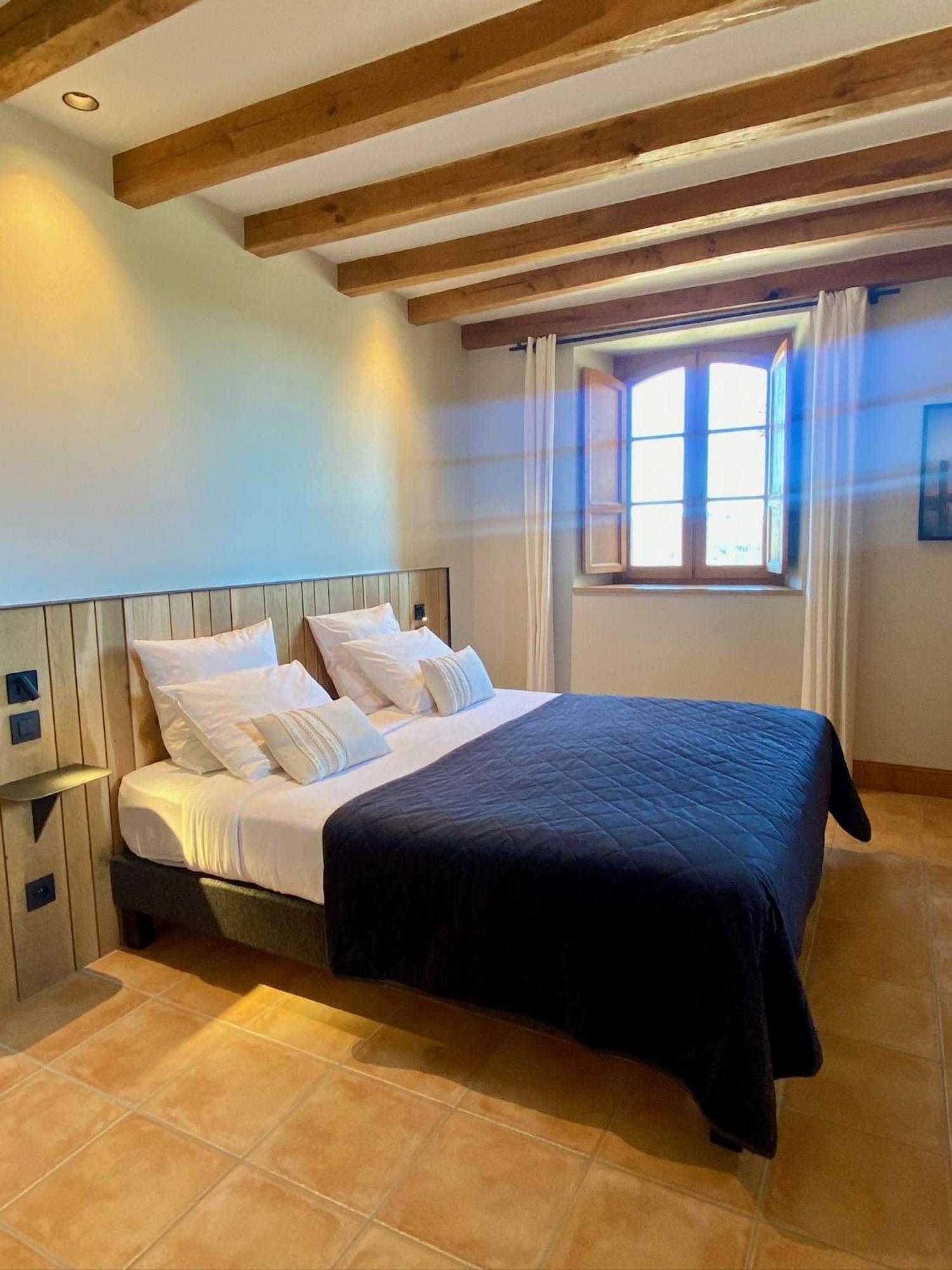 Domaine De Cazal - Chambres D'Hotes Avec Piscine Au Coeur De 26 Hectares De Nature Preservee Сен-Сіпріян Екстер'єр фото